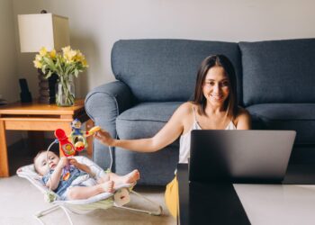 How To Make Money While Taking Care of a Baby