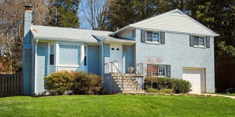 Are Suburban Split-Level Homes Ready for a Comeback?