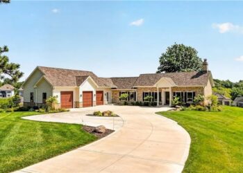 Historic 1865 Kansas Estate Featured on HGTV’s ‘Bargain Mansions’ Hits the Market for $1.35 Million