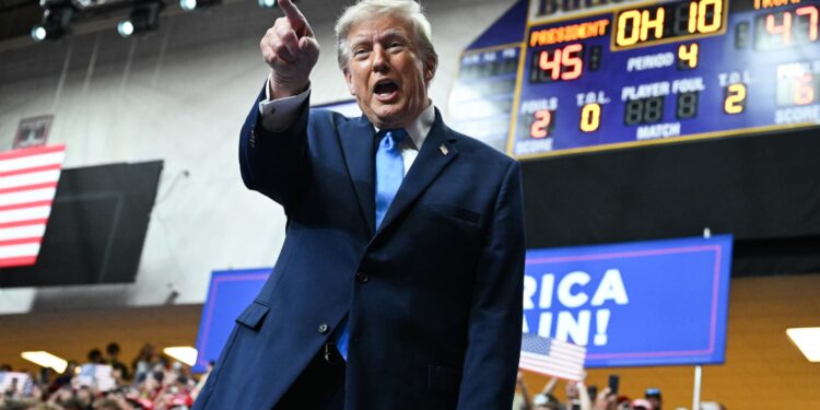 Trump reiterates pledge to send $5,000 checks as elections loom