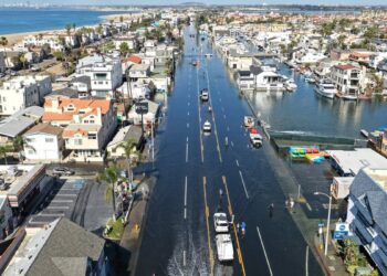 King Tides Tear Down Coastal Homes in Florida and California