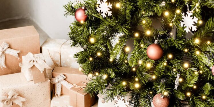 12 Ways To Make $500 Before Christmas Without Getting a Traditional Second Job