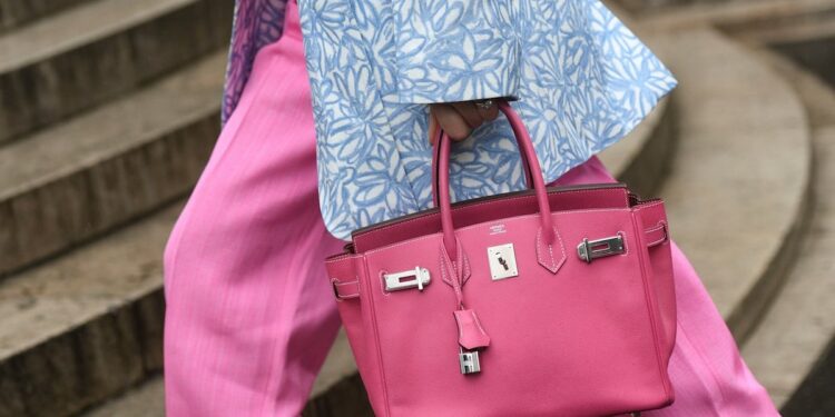6 Tips For Buying A Pre-Owned Designer Bag Without Regret