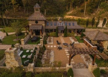 $20 Million Tennessee Compound Comes With a Its Own Wedding Venue